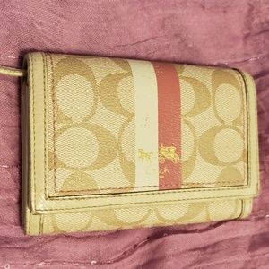 Cute Coach Small Trifold Wallet